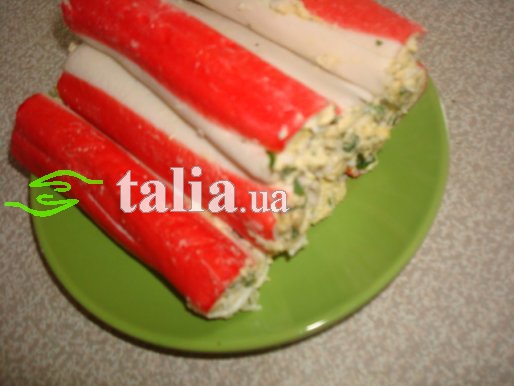 Рецепт. Крабовые палочки фаршированные сыром и зеленью Рецепт. Крабовые палочки фаршированные сыром и зеленью