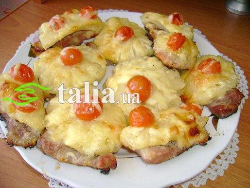 Рецепт. Мясо с ананасами и помидорами Рецепт. Мясо с ананасами и помидорами