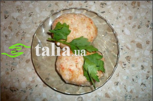 Рецепт. Куриные котлеты в духовке с кукурузной крупой Рецепт. Куриные котлеты в духовке с кукурузной крупой