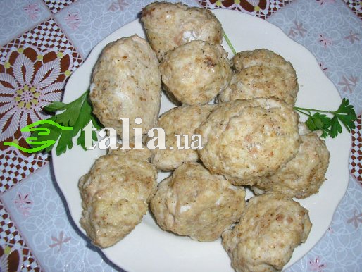 Рецепт. Куриные котлеты на пару с отрубным хлебом Рецепт. Куриные котлеты на пару с отрубным хлебом