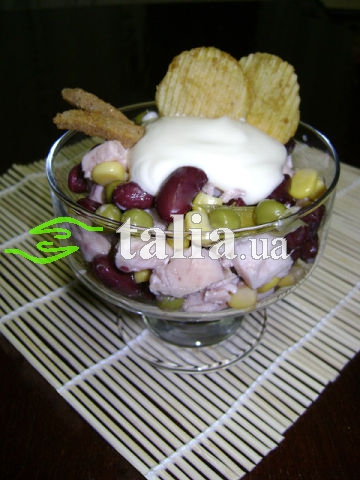 Рецепт. Салат с чипсами, кукурузой и бобовыми Рецепт. Салат с чипсами, кукурузой и бобовыми