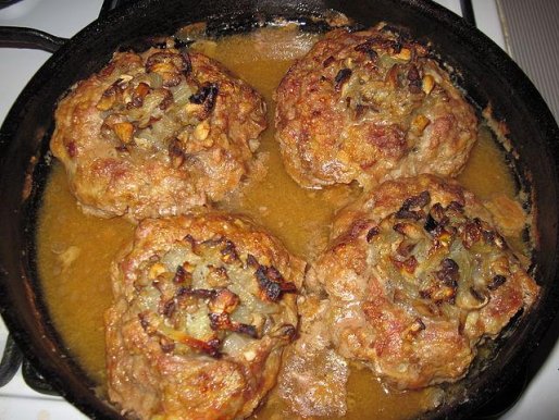 Рецепт. Мясное гнездо с грибами шампиньонами