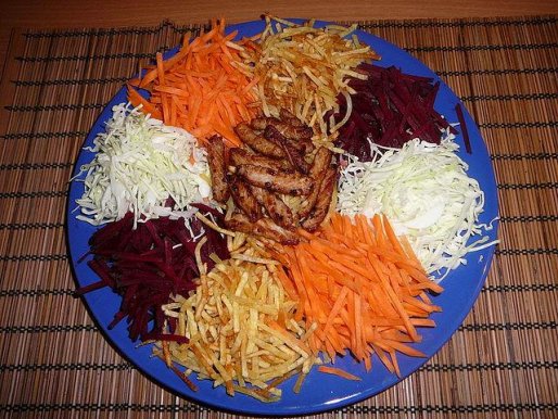 Рецепт. Картофельный салат с сырыми овощами