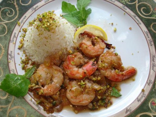 Рецепт. Рис с морепродуктами и фисташками