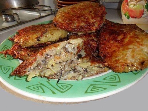 Рецепт. Деруны с грибами и луком (драники)
