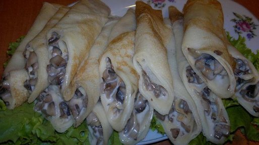 Рецепт. Блины с грибами и мягким сыром