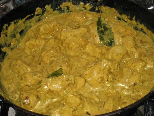 Рецепт. Курица карри с йогуртовым соусом