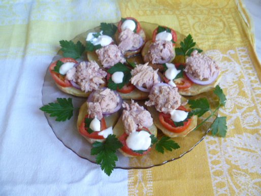 Рецепт. Закуска с тунцом и луком