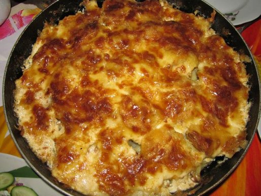 Рецепт. Запеченное мясо в духовке под шубкой