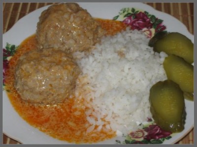 Рецепт. Тефтели с рисом мясные