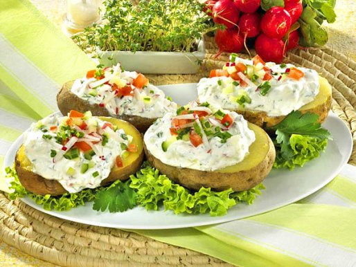 Рецепт. Картошка в мундире с овощной начинкой