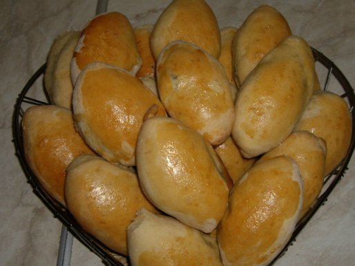 Рецепт. Пирожки на кефире с вареньем