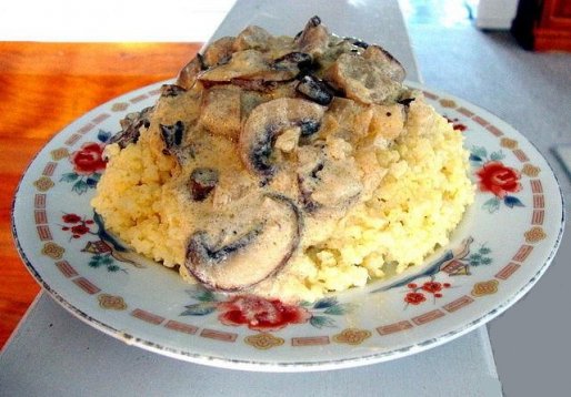 Рецепт. Пшенная каша с грибами со сметаной