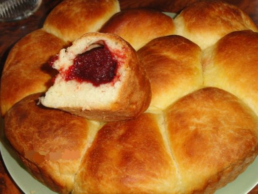 Рецепт. Пирожки с вишней на молоке