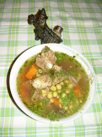Рецепт. Шурпа из баранины с горохом нут