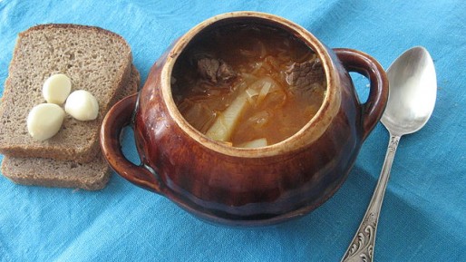 Рецепт. Борщ в горшочках