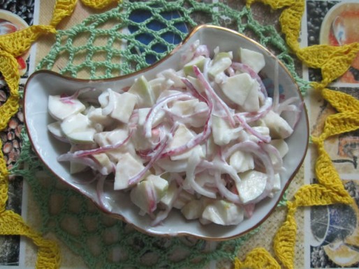Рецепт. Салат с луком