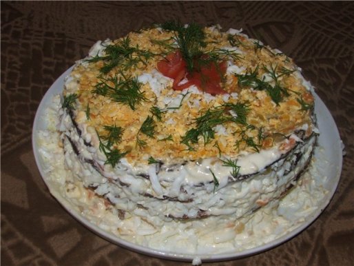 Рецепт. Рыбный торт с чесноком