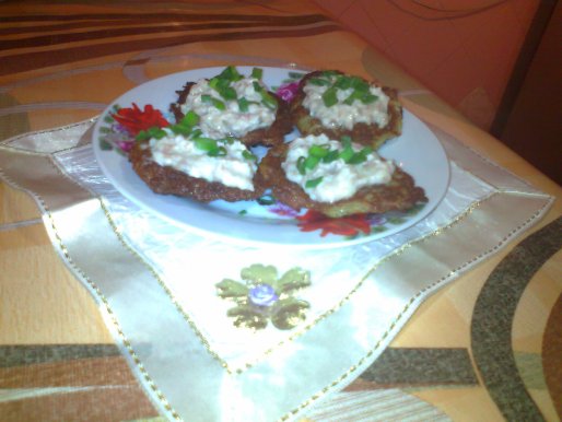 Рецепт. Оладьи с яблоками и творогом