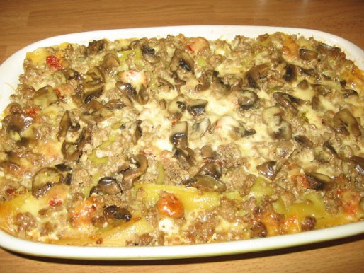 Рецепт. Лазанья с грибами и говяжьим фаршем