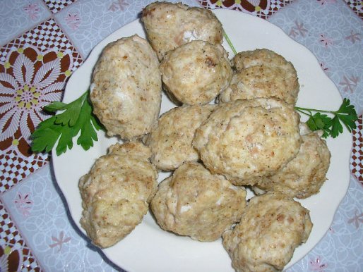 Рецепт. Куриные котлеты на пару с отрубным хлебом