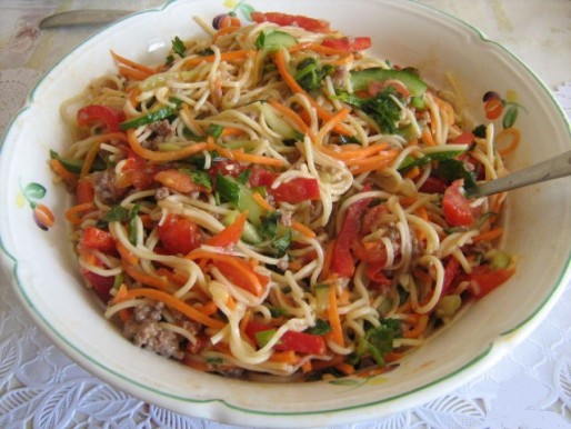 Рецепт. Китайская лапша с фаршем и овощами