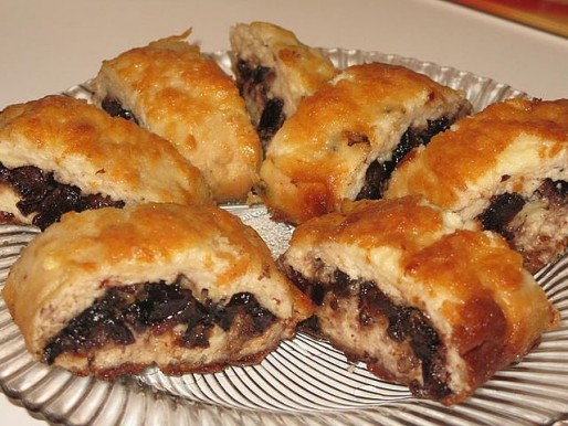 Рецепт. Мясной рулет с черносливом