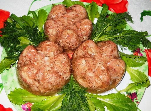 Рецепт. Холодец из свинины порционный